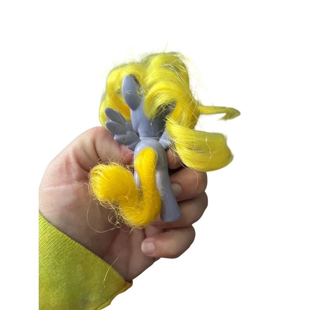My‎ Little Pony G4 Lily Purple Yellow Hair Hibiscus Flower Hasbro